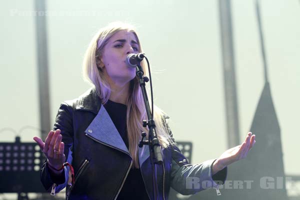 LONDON GRAMMAR - 2014-05-31 - PARIS - Parc de Bagatelle - 